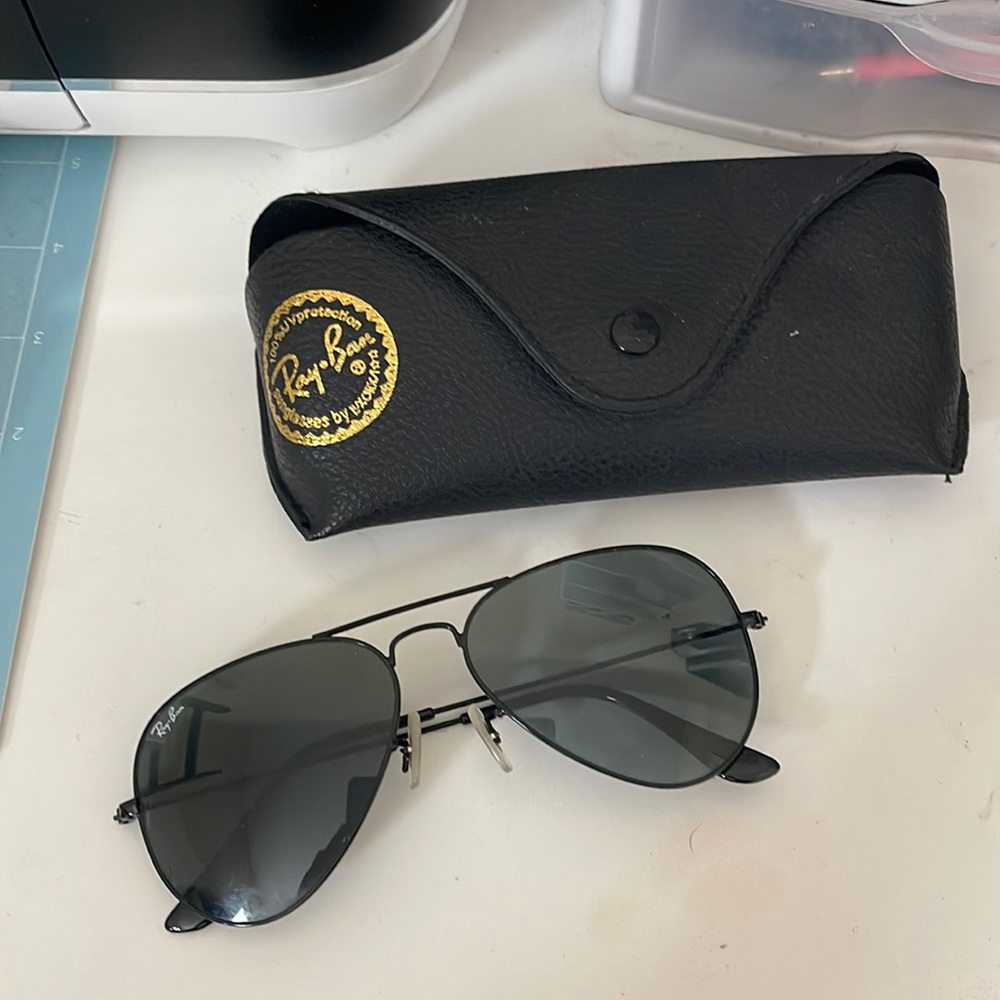 Black aviators
